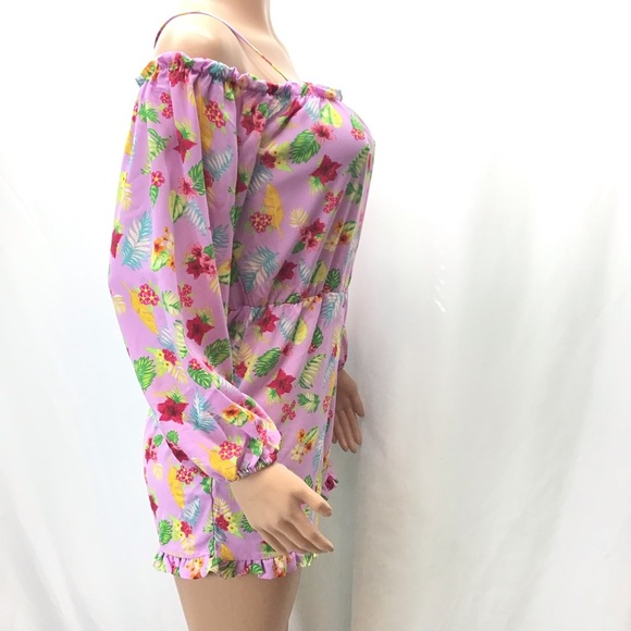 Romeo & Juliet Couture Pink Floral Long Sleeve Cold Shoulder Romper - Picture 7 of 12